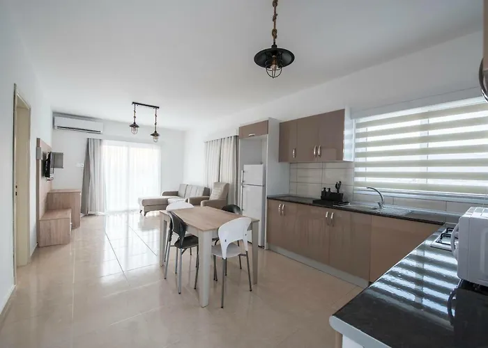 公寓 Deniz Airport *