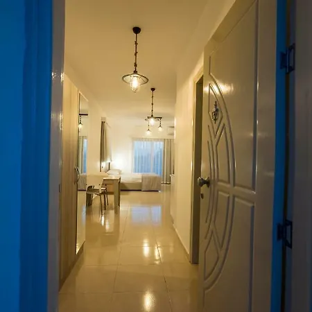 Deniz Airport Apartman *