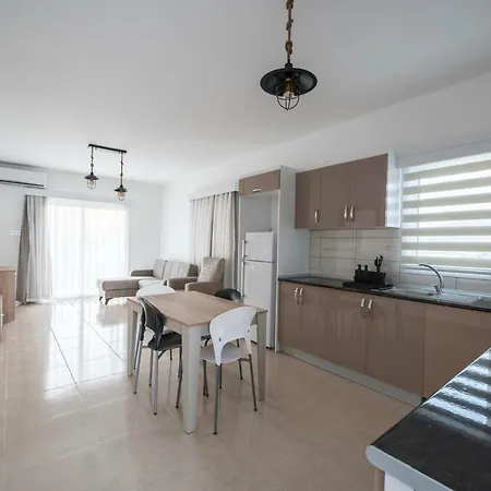 Appartement Deniz Airport *